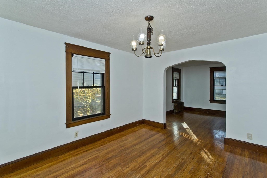 1003 Allen Street Springfield, MA 01118 - Photo 11 of 25