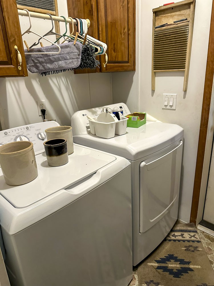 2641 Stanley Valley Road Surgoinsville, TN 37873 - Photo 20 of 26 a kitchen with a stove and a sink