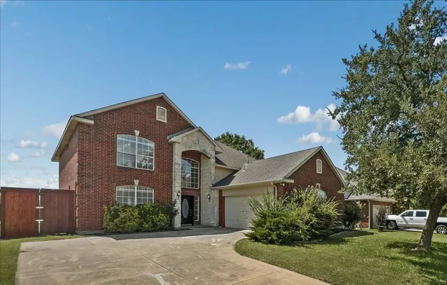 $2,900 | 5609 Freedom Lane, Rowlett, TX 75089
