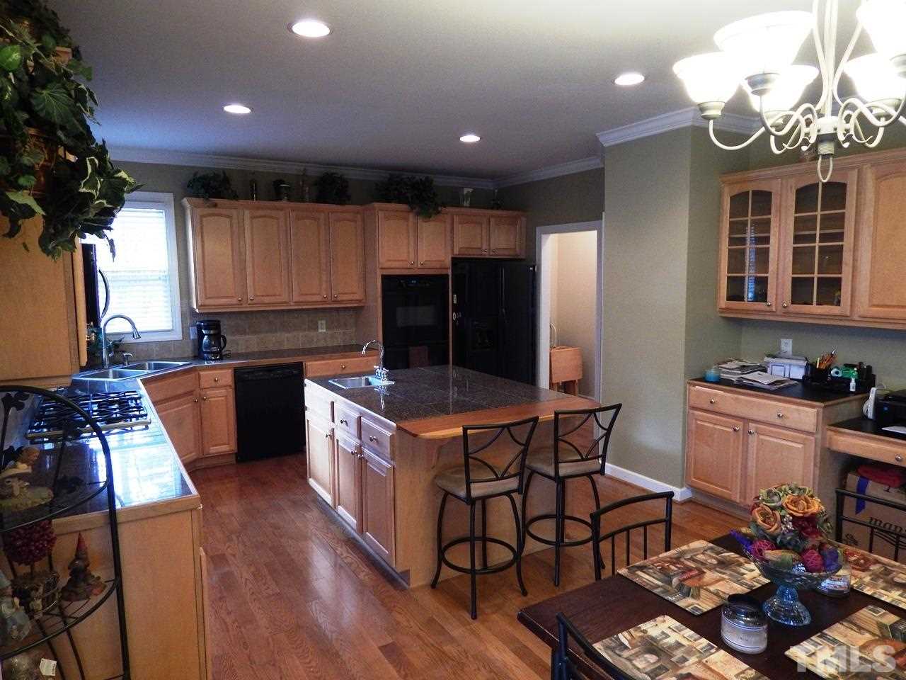 1009 Landscape Lane Raleigh, NC 27614 - Photo 6 of 25