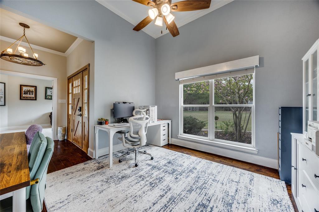 1462 Durham Road Whitewright, TX 75491 - Photo 4 of 40 a living room with furniture and a window