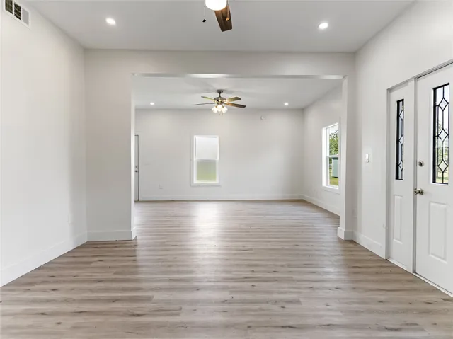 $210,000 | 1014 Humphrey Street, Palacios, TX 77465