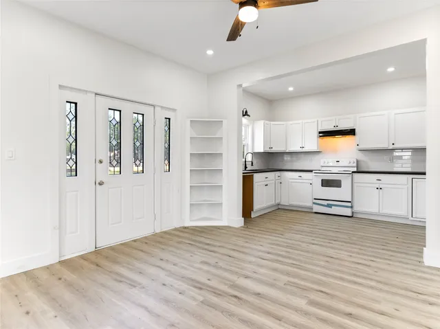 $210,000 | 1014 Humphrey Street, Palacios, TX 77465