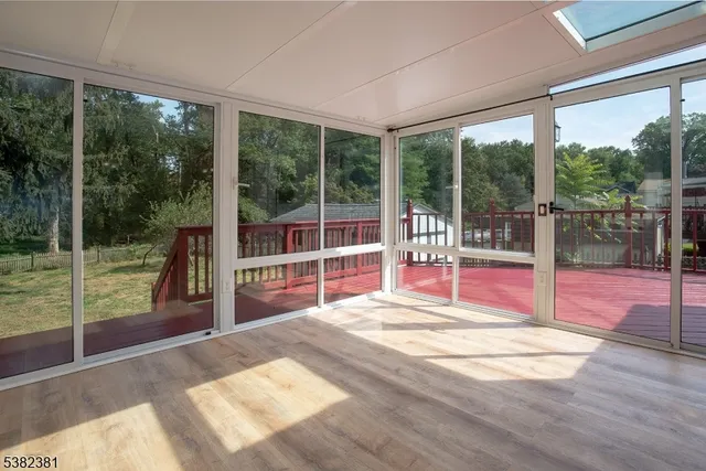 $549,000 | 14 New Street, Middlesex, NJ 08846