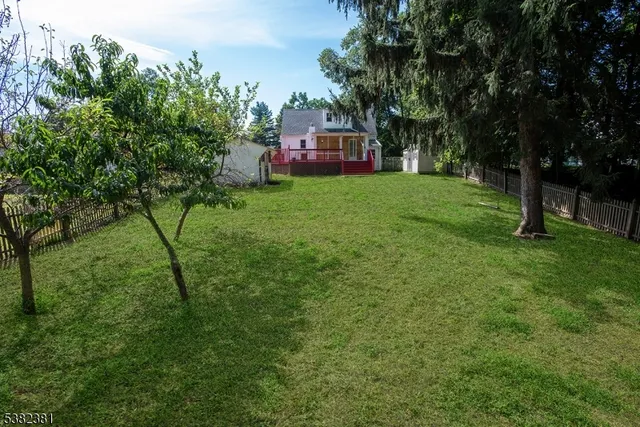 $549,000 | 14 New Street, Middlesex, NJ 08846