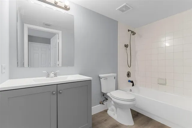 $285,000 | 5021 Wiles Road, Unit 202, Coconut Creek, FL 33073