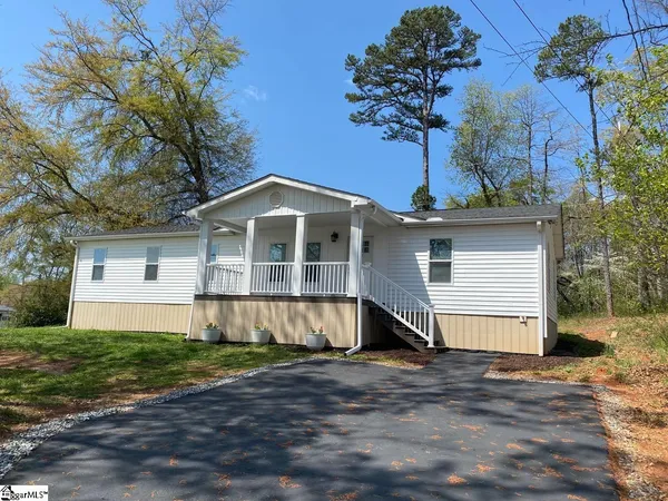 $239,979 | 521 Park Street, Inman, SC 29349