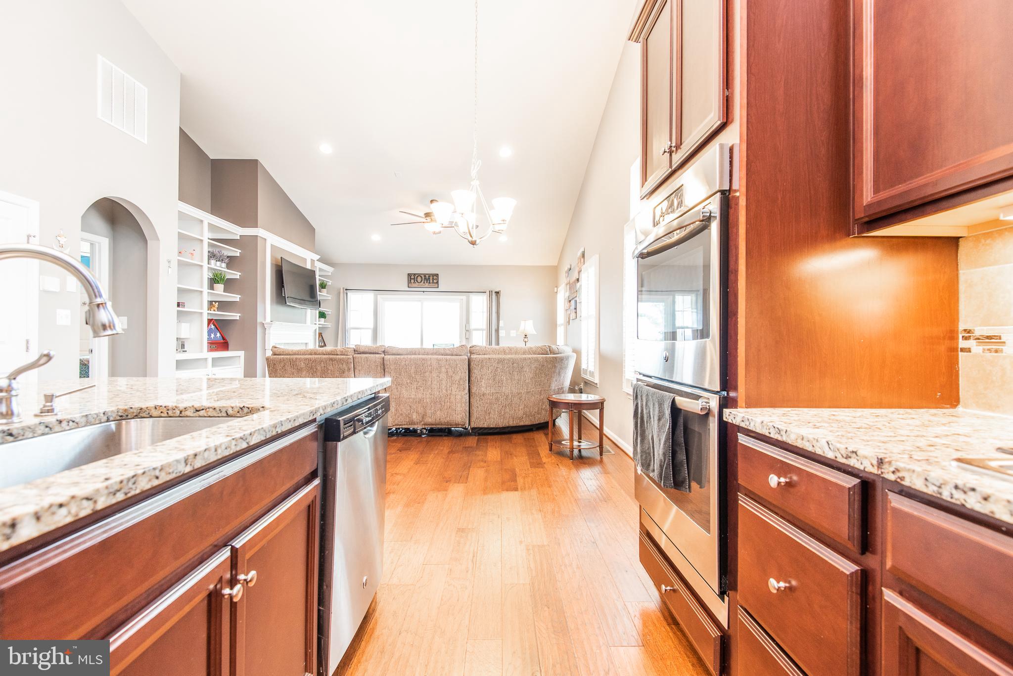 25837 Racing Sun Drive Aldie, VA 20105 - Photo 15 of 48 Kitchen Open to Great Room