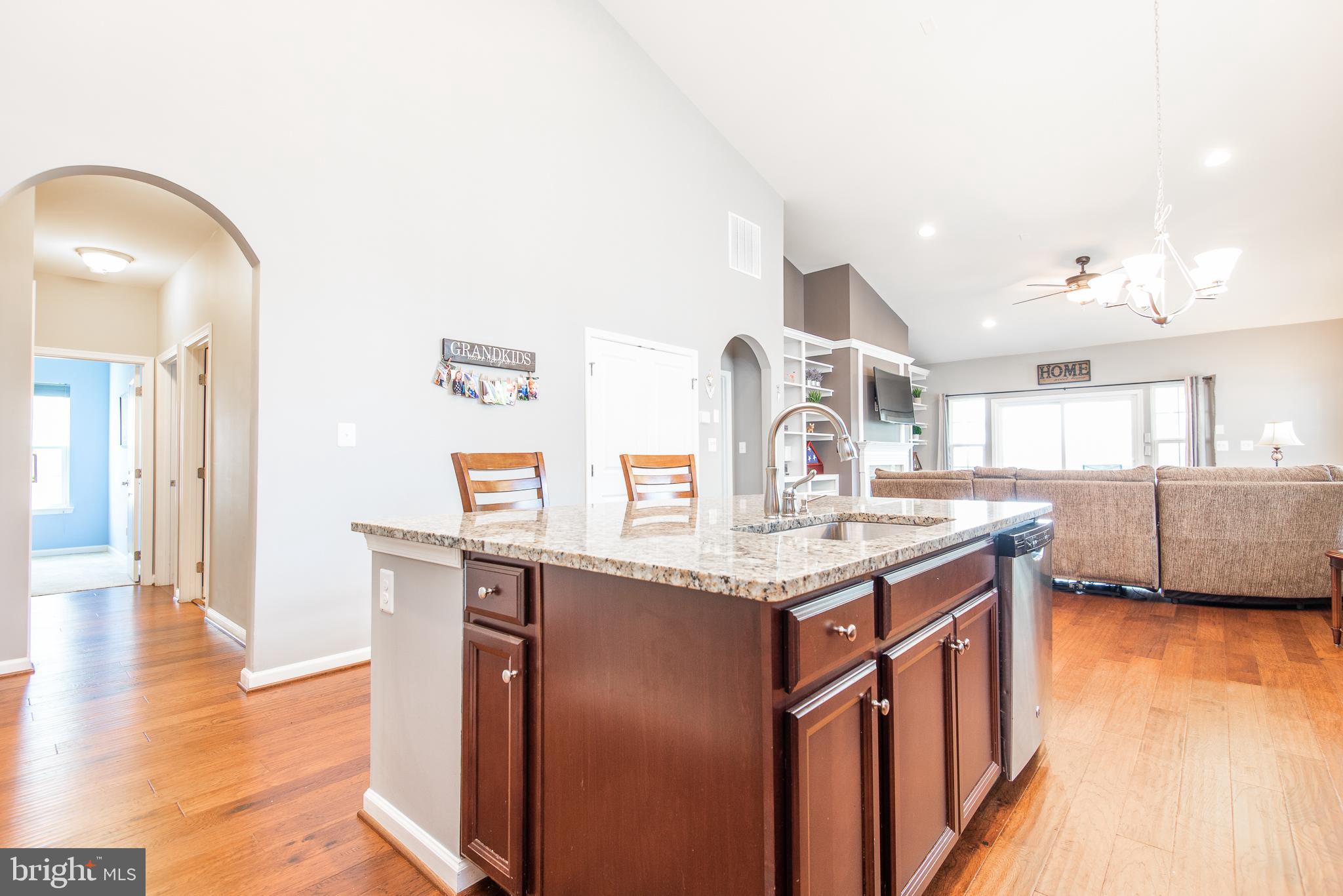 25837 Racing Sun Drive Aldie, VA 20105 - Photo 16 of 48 Kitchen Island & Breakfast Area