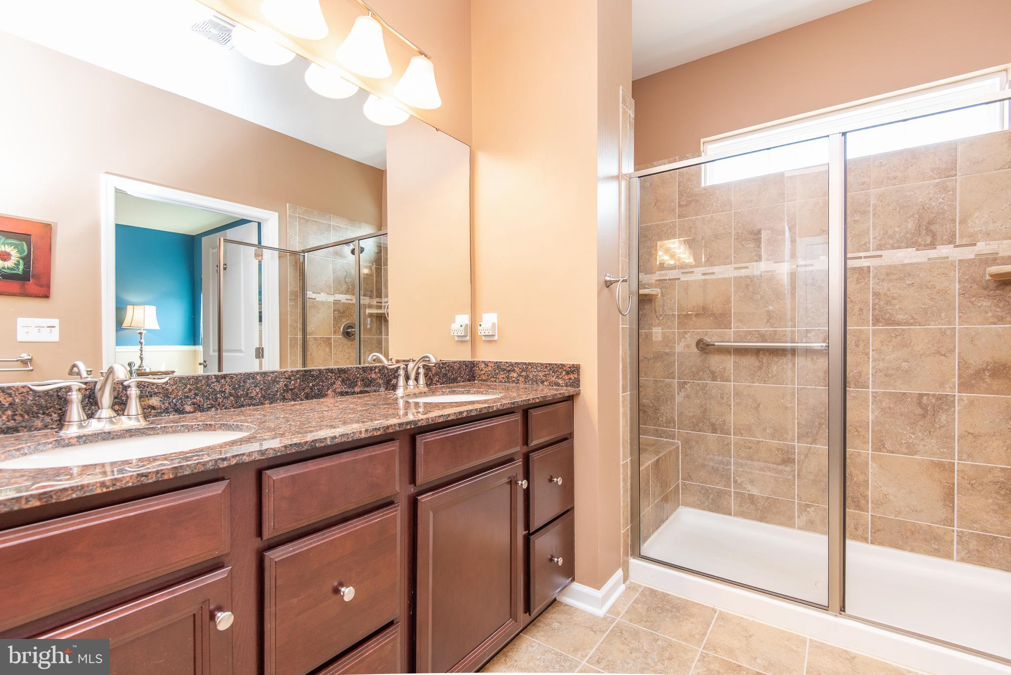 25837 Racing Sun Drive Aldie, VA 20105 - Photo 23 of 48 Master Bath w/Granite & Double Sinks
