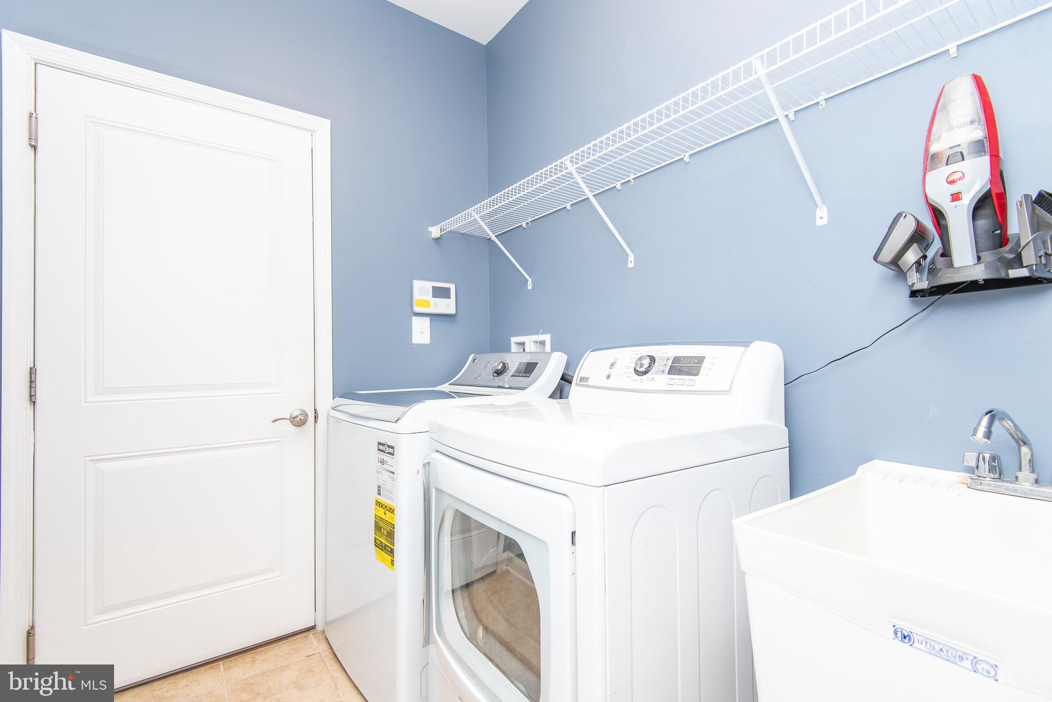 25837 Racing Sun Drive Aldie, VA 20105 - Photo 26 of 48 Laundry Room