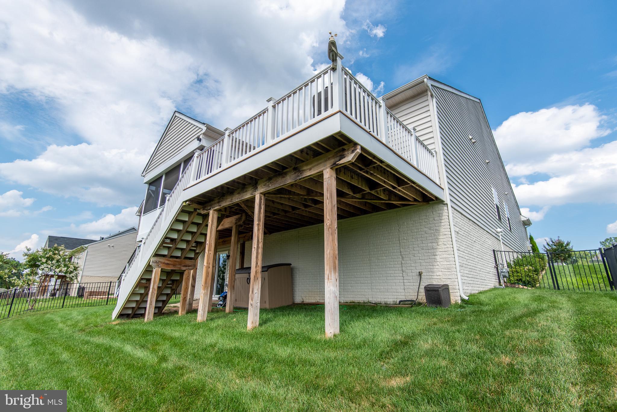 25837 Racing Sun Drive Aldie, VA 20105 - Photo 40 of 48 Back of House