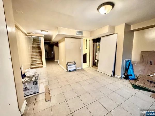 $399,999 | 48.5 Wakeman Avenue, Newark, NJ 07104