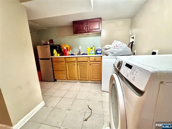 $399,999 | 48.5 Wakeman Avenue, Newark, NJ 07104