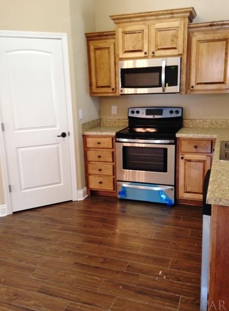 5616 Rosedown Court Milton, FL 32583 - Photo 3 of 22 Elegance starts with custom cabinets seen here.