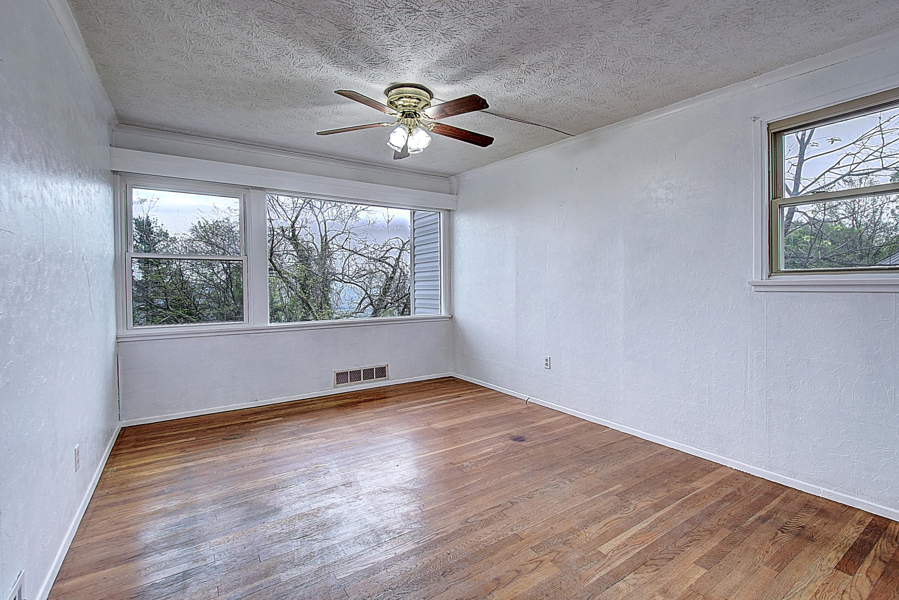 4584 Old Stage Road Kingsport, TN 37664 - Photo 17 of 44 DSC_0058_59_60_61
