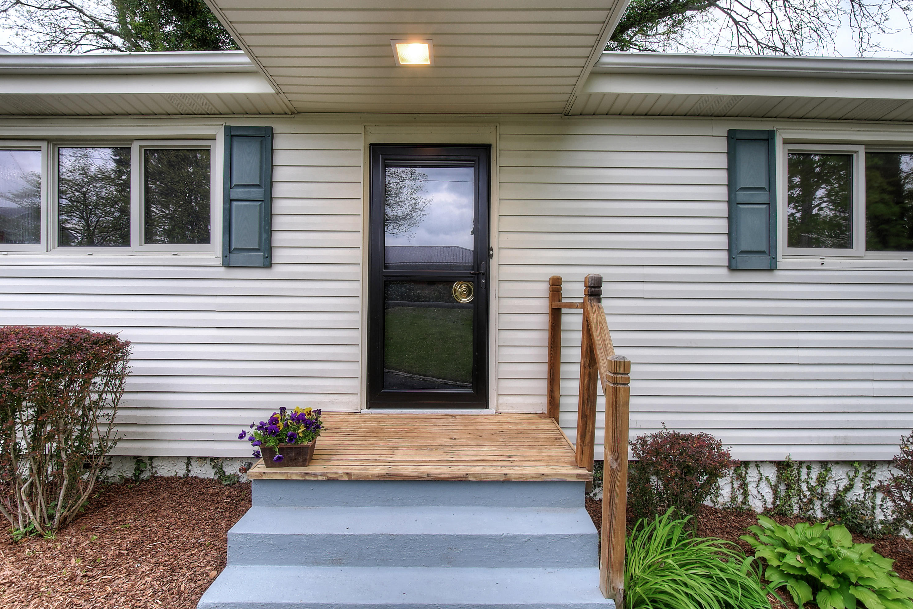 4584 Old Stage Road Kingsport, TN 37664 - Photo 7 of 44 DSC_0019_20_21
