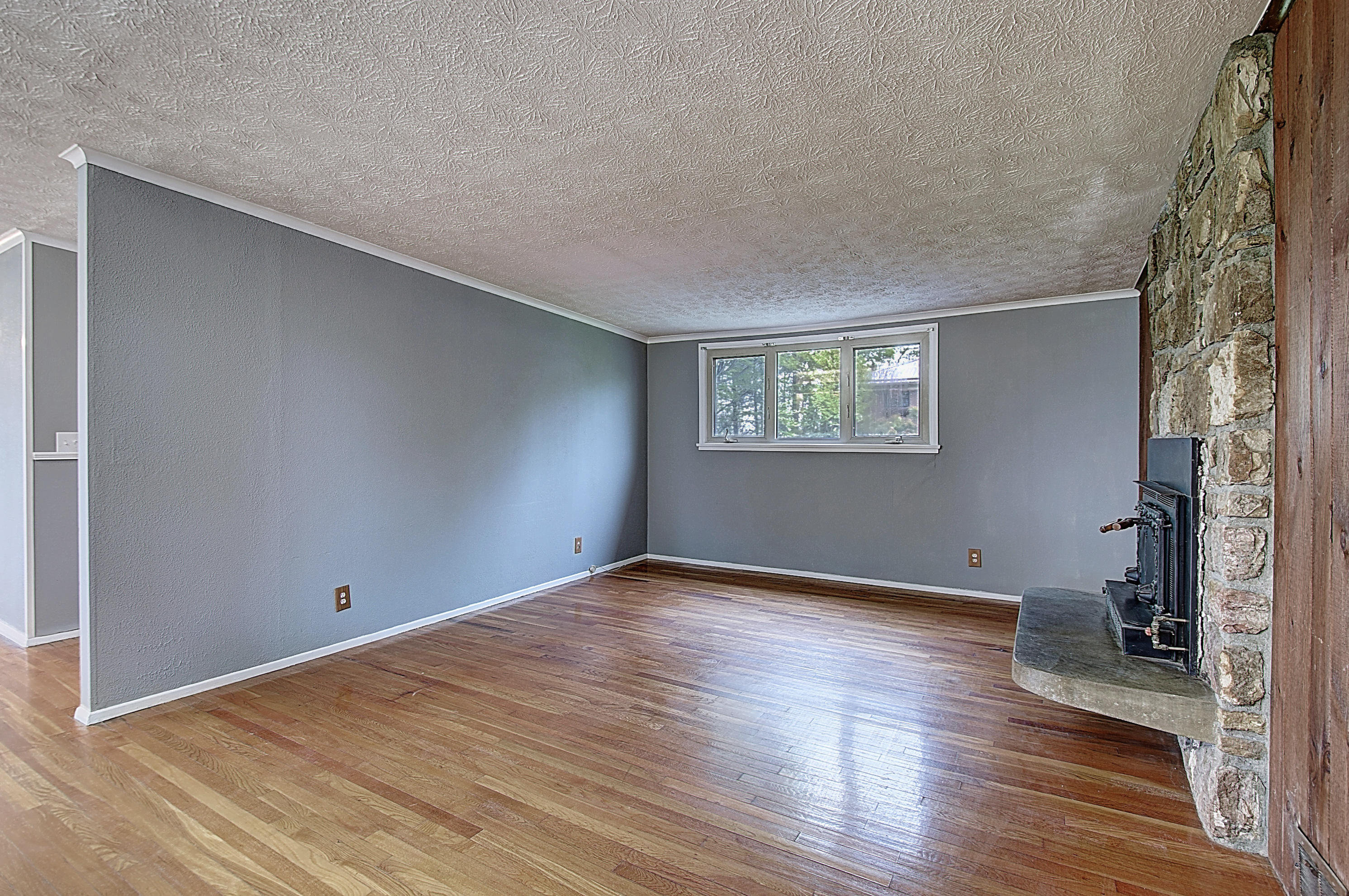 4584 Old Stage Road Kingsport, TN 37664 - Photo 10 of 44 DSC_0030_1_2_3
