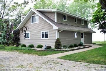 6136 Port Austin Road Caseville, MI 48725 - Photo 18 of 21 6136PtAustinBack