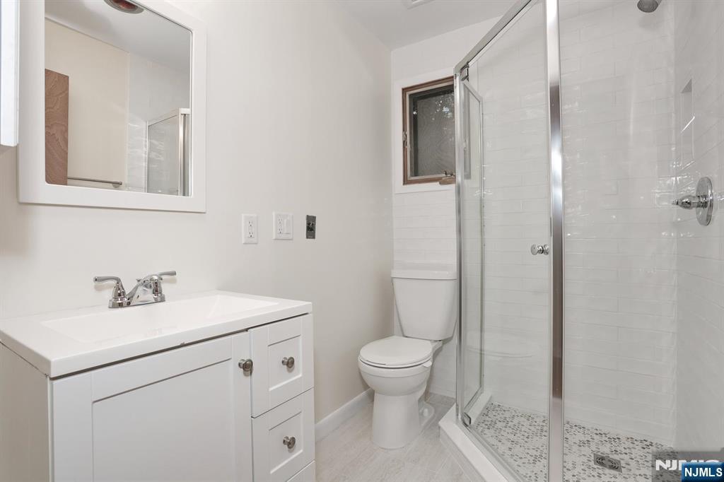 515 North Monroe Street Ridgewood, NJ 07450 - Photo 11 of 32 Gallery Image 11