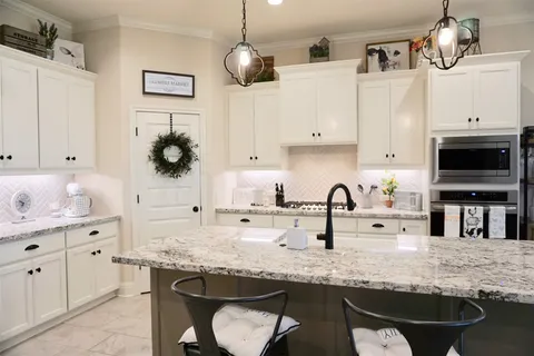 $389,000 | 4202 ANGEL LANDING Court, Bryan, TX 77802