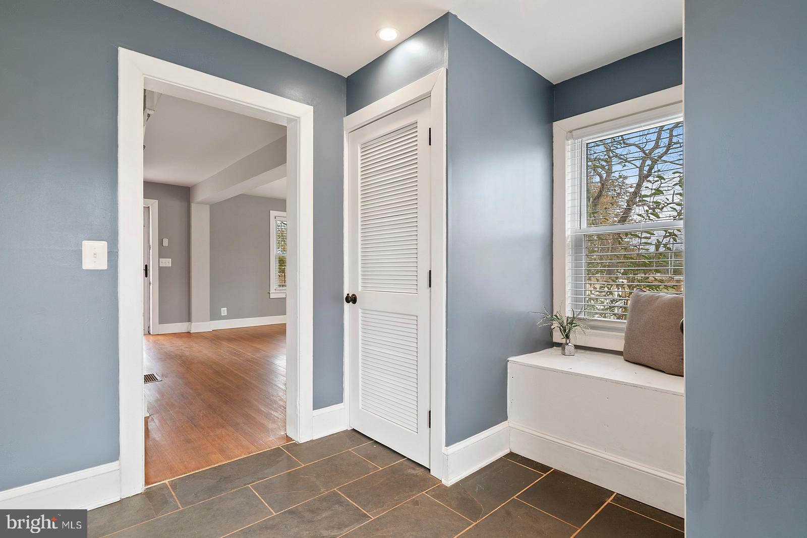 8722 Meetze Road Warrenton, VA 20187 - Photo 11 of 38 Gallery Image 11