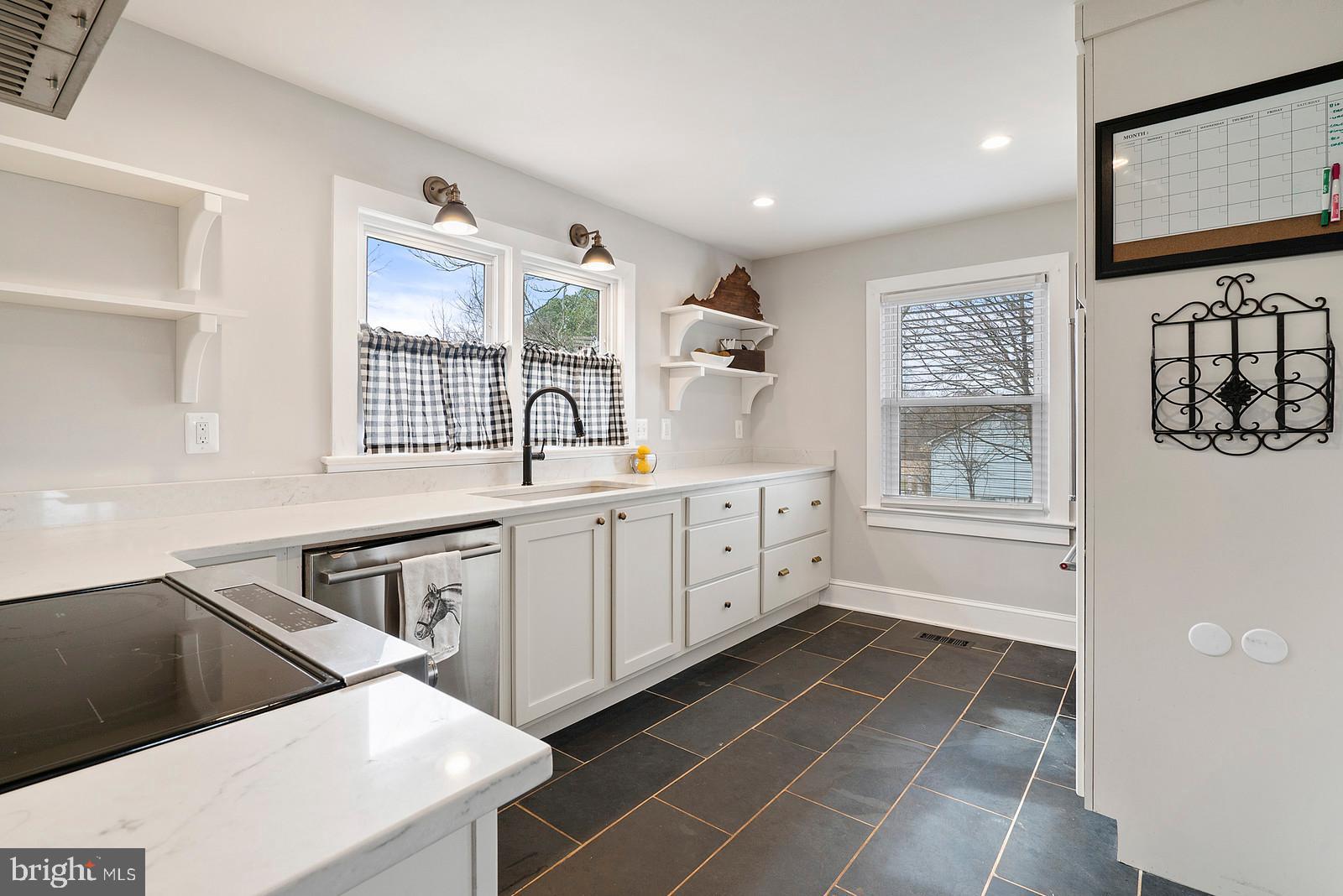 8722 Meetze Road Warrenton, VA 20187 - Photo 16 of 38 Gallery Image 16
