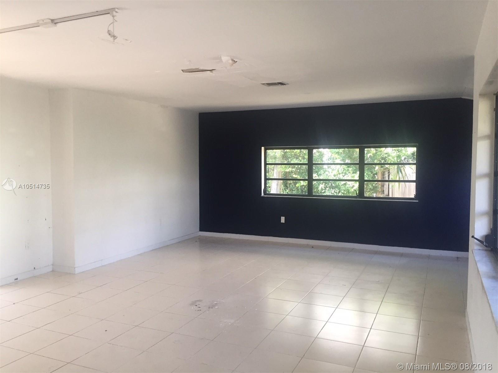 482 Ridgewood Road Key Biscayne, FL 33149 - Photo 2 of 20