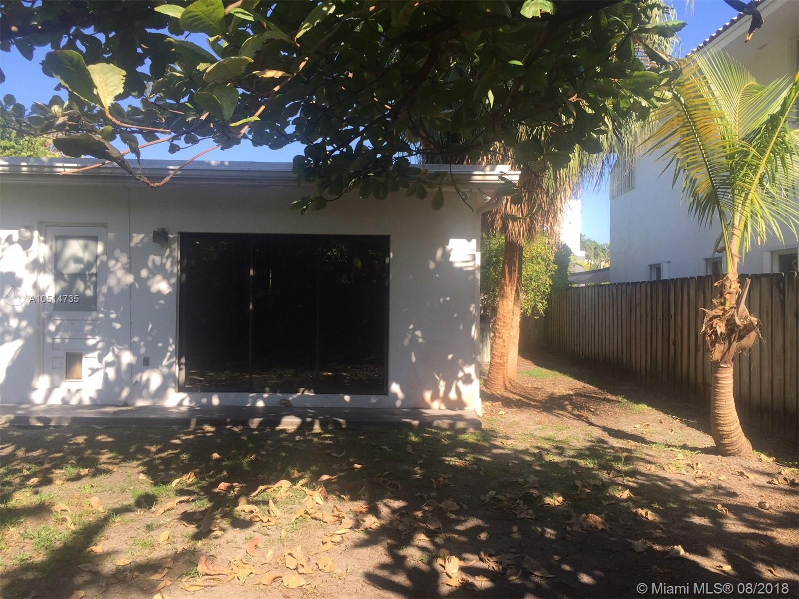 482 Ridgewood Road Key Biscayne, FL 33149 - Photo 7 of 20