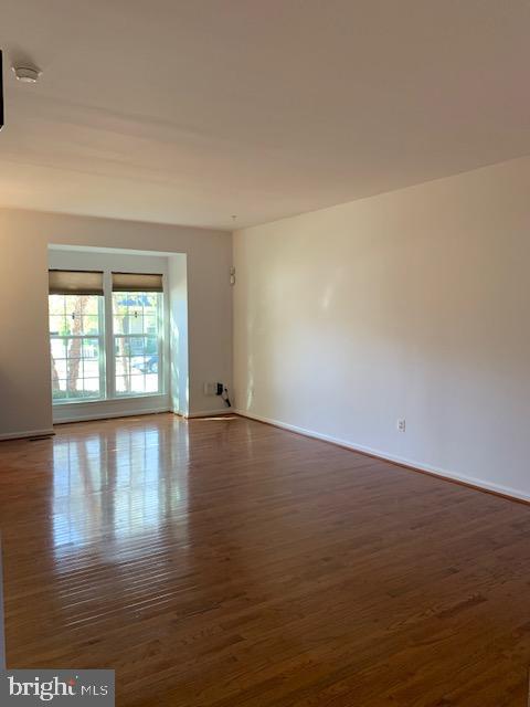2626 St Marys View Road Accokeek, MD 20607 - Photo 4 of 27 Main Level - Main Room