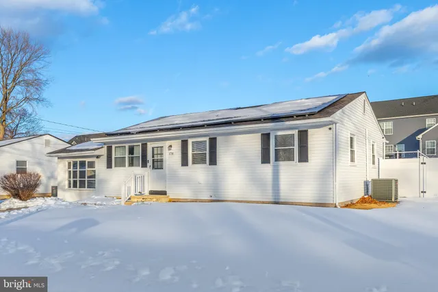 $315,000 | 178 Essex Avenue, West Deptford, NJ 08086