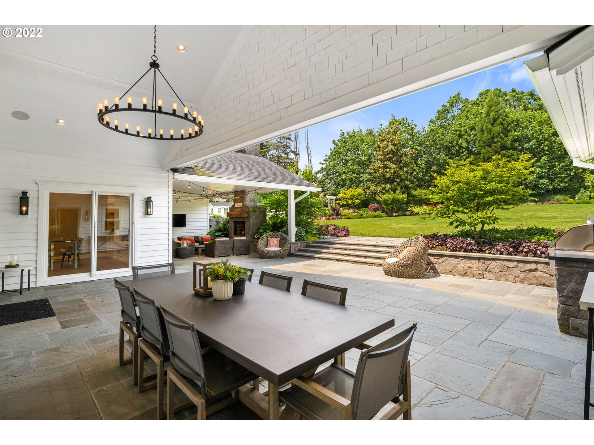 29195 Northeast Benjamin Road Newberg, OR 97132 - Photo 26 of 32 a view of a dining room with furniture window and outside view