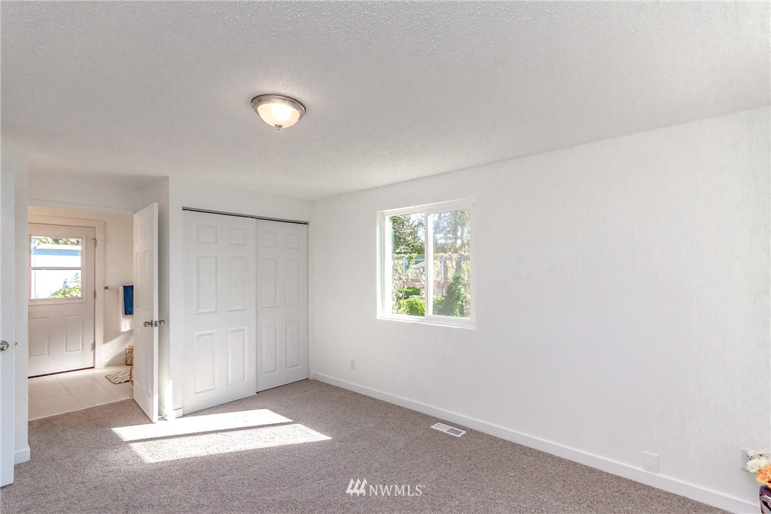 14119 Southeast 195th Place Renton, WA 98058 - Photo 13 of 21 Gallery Image 13