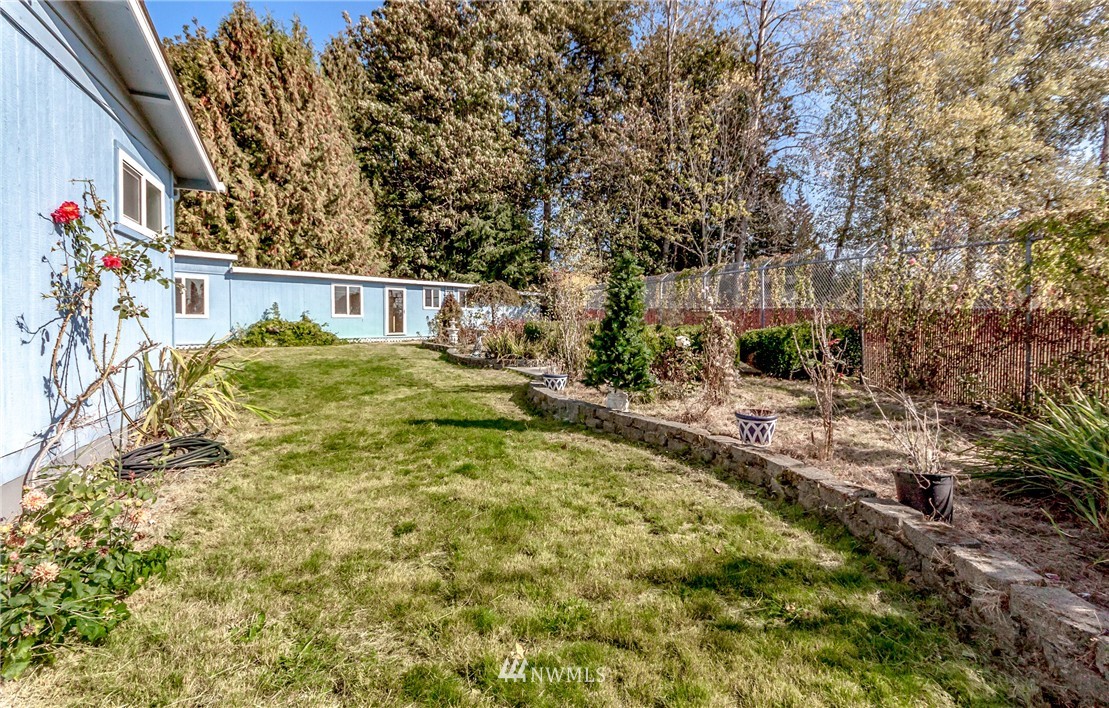 14119 Southeast 195th Place Renton, WA 98058 - Photo 17 of 21 Gallery Image 17