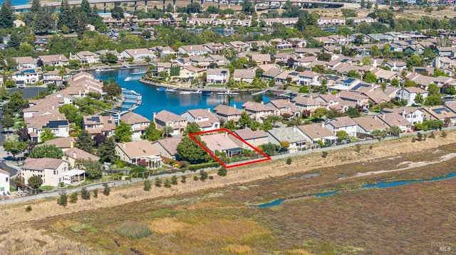 $1,295,000 | 91 South Newport Drive, Napa, CA 94559