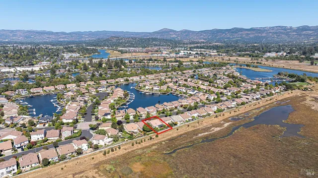 $1,295,000 | 91 South Newport Drive, Napa, CA 94559