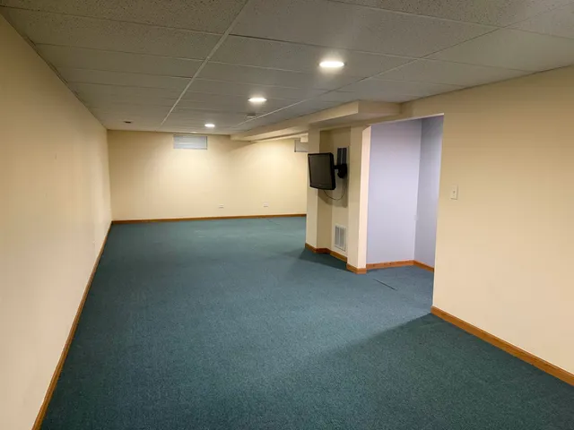 a view of a livingroom with a projector