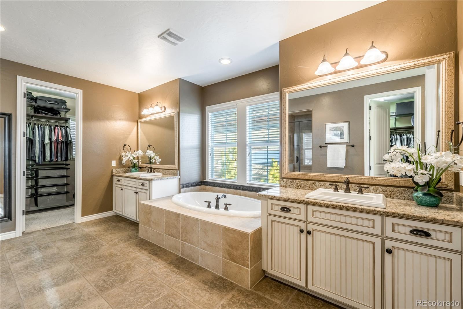 300 Maplehurst Point Highlands Ranch, CO 80126 - Photo 16 of 35 Gallery Image 16