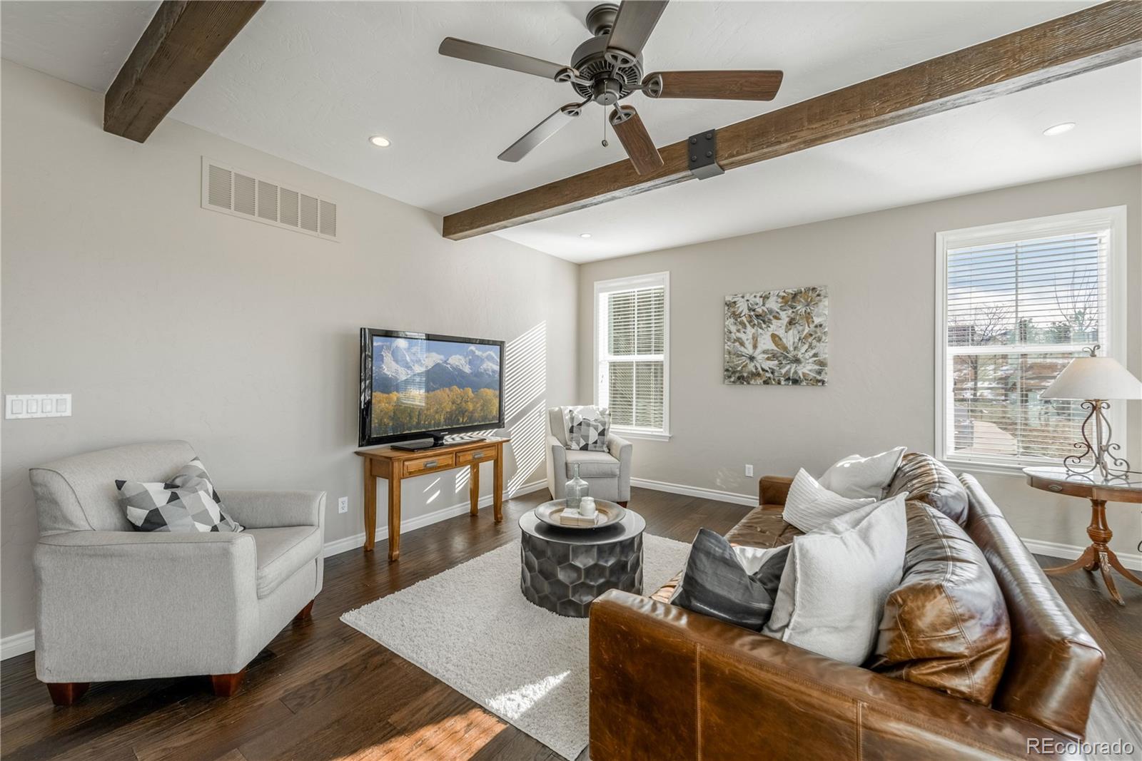 300 Maplehurst Point Highlands Ranch, CO 80126 - Photo 5 of 35 Gallery Image 5