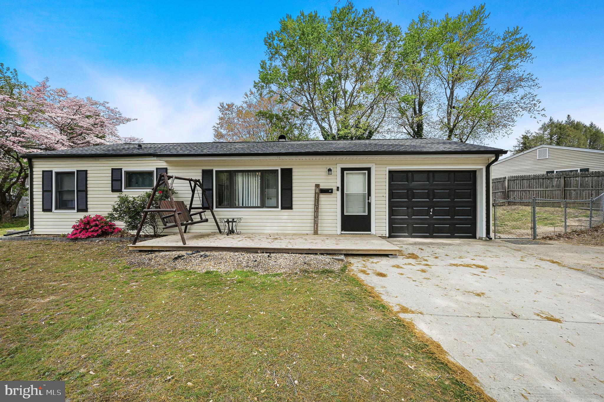 87 Wayne Drive Dover, DE 19901 - Photo 2 of 20 a view of a house with backyard and sitting area