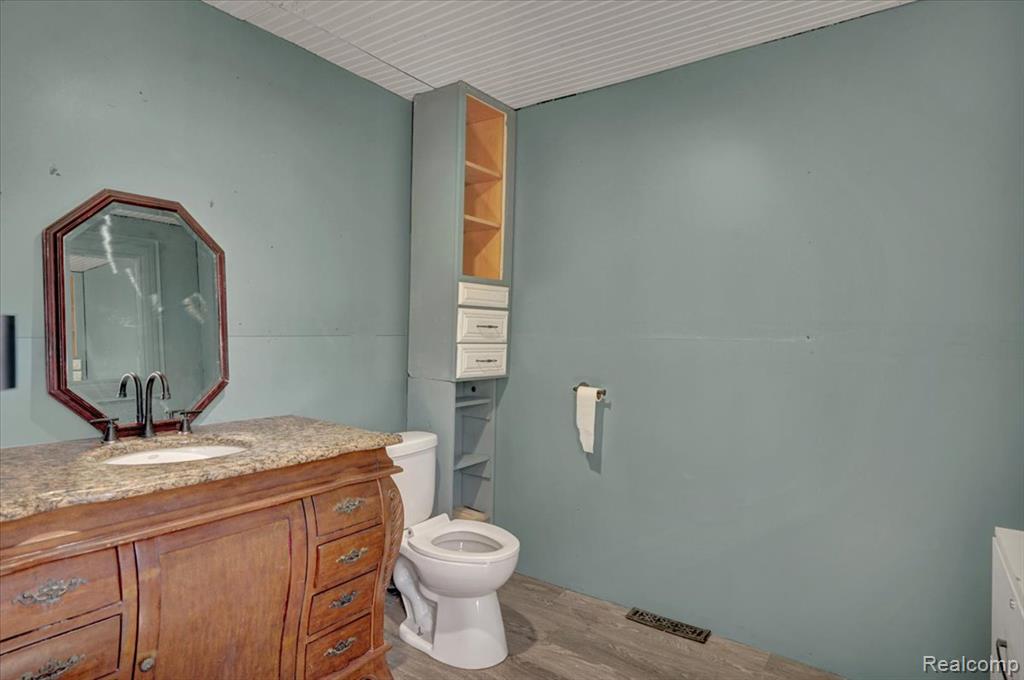 4264 Branch Road Flint, MI 48506 - Photo 7 of 30