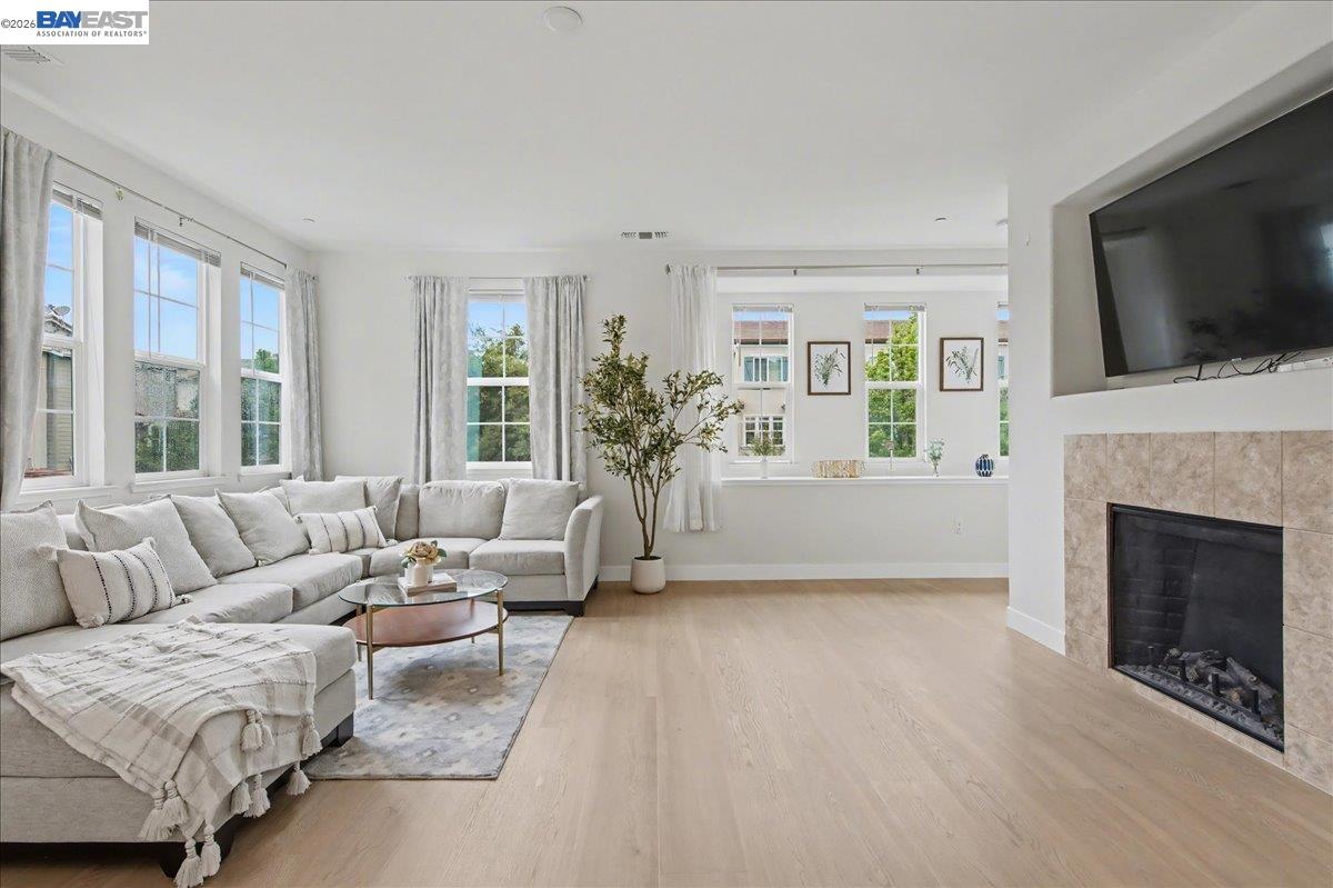 6380 Monterey Way Dublin, CA 94568 - Photo 13 of 39