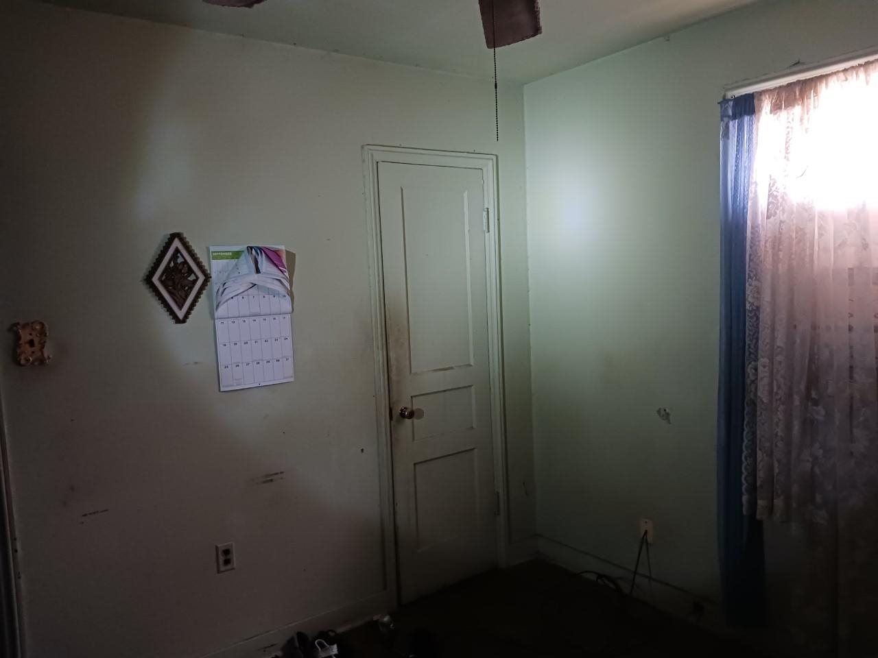 2178 Eldridge Avenue Memphis, TN 38108 - Photo 7 of 12 a bathroom with a shower and a window