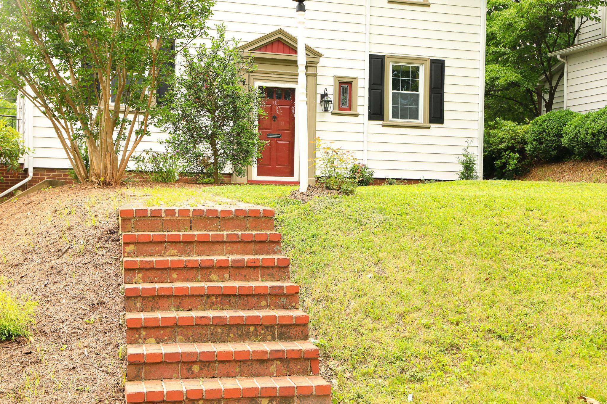 844 Lyndhurst Road Waynesboro, VA 22980 - Photo 5 of 70 Gallery Image 5