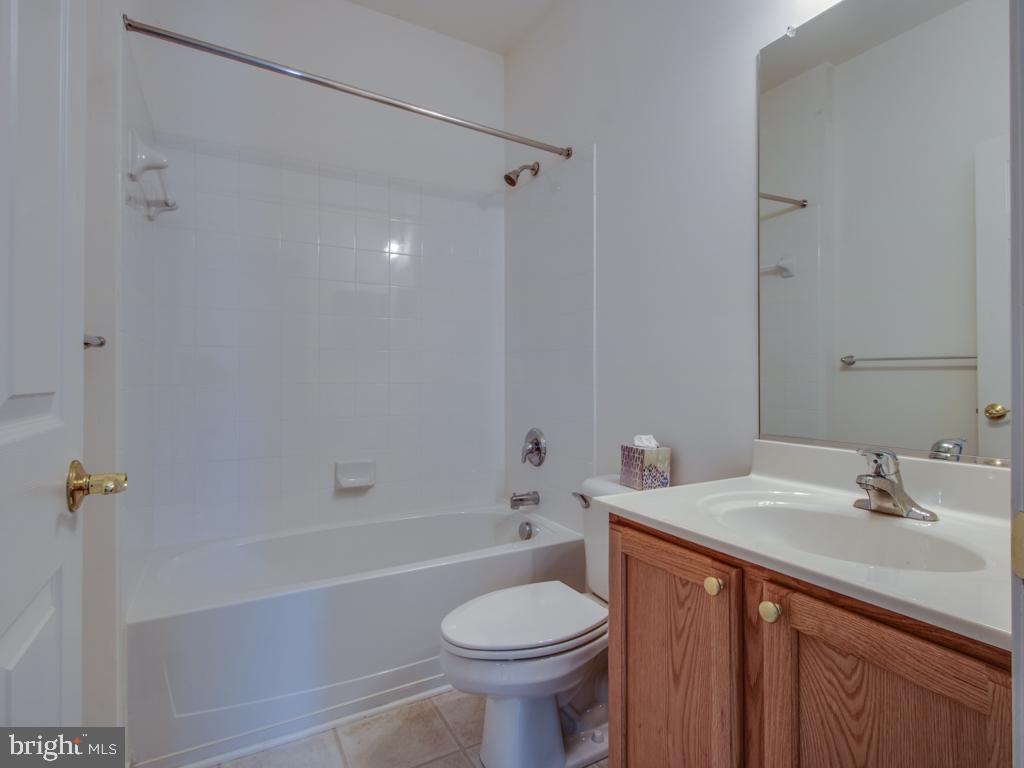 24833 Rivers Edge Road Millsboro, DE 19966 - Photo 18 of 26 BATHROOM #2 OFF HALLWAY (FULL)