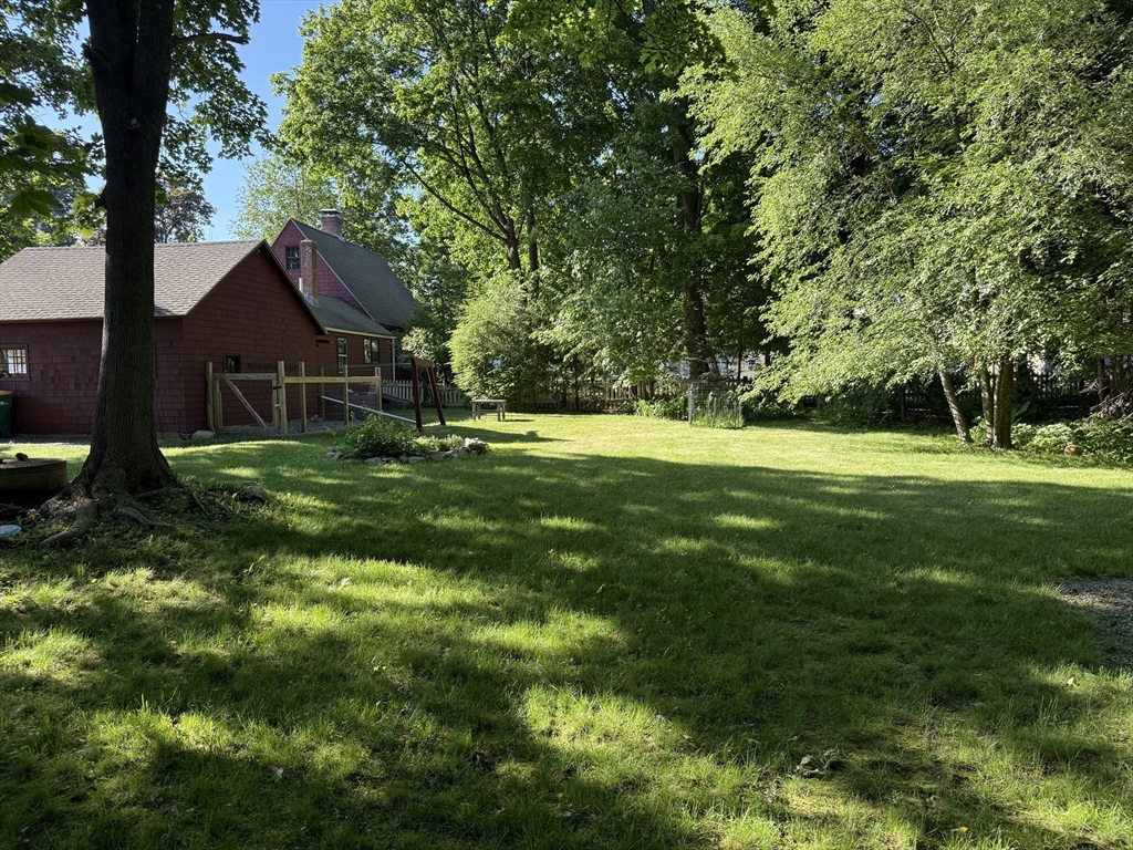 22 Wellington Road Templeton, MA 01468 - Photo 3 of 33 Gallery Image 3