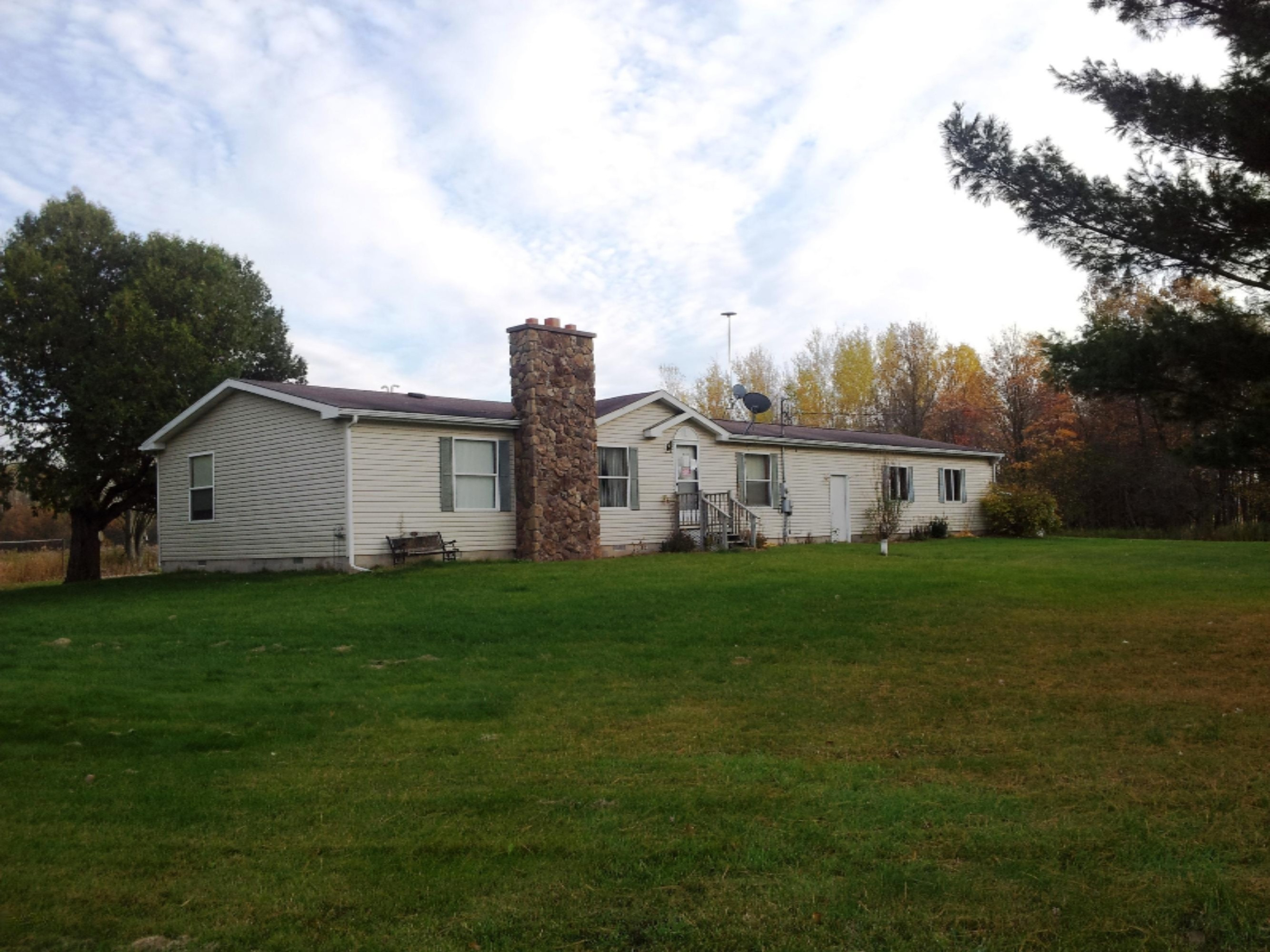 4950 Carlson Road Stanton, MI 48888 - Photo 2 of 18 Front side view from corner