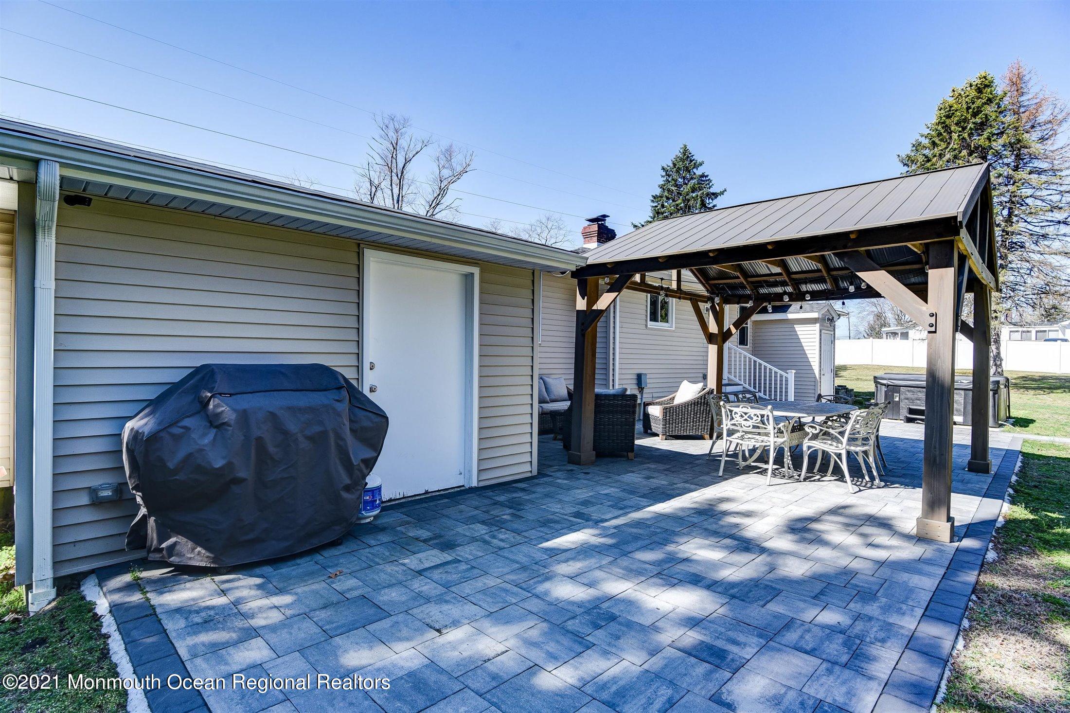 71 Brown Road Morganville, NJ 07751 - Photo 23 of 28 23-Patio