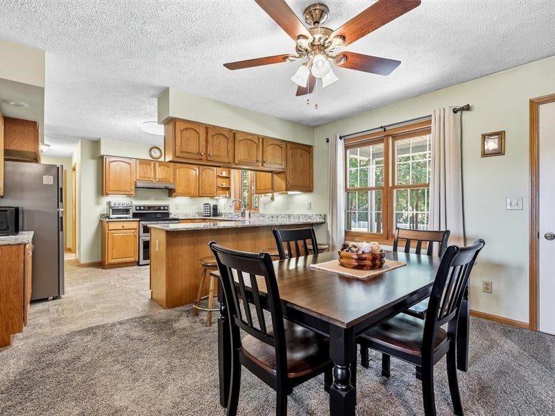 9800-9801 Cedar Street Bernard, IA 52032 - Photo 9 of 52 Gallery Image 9