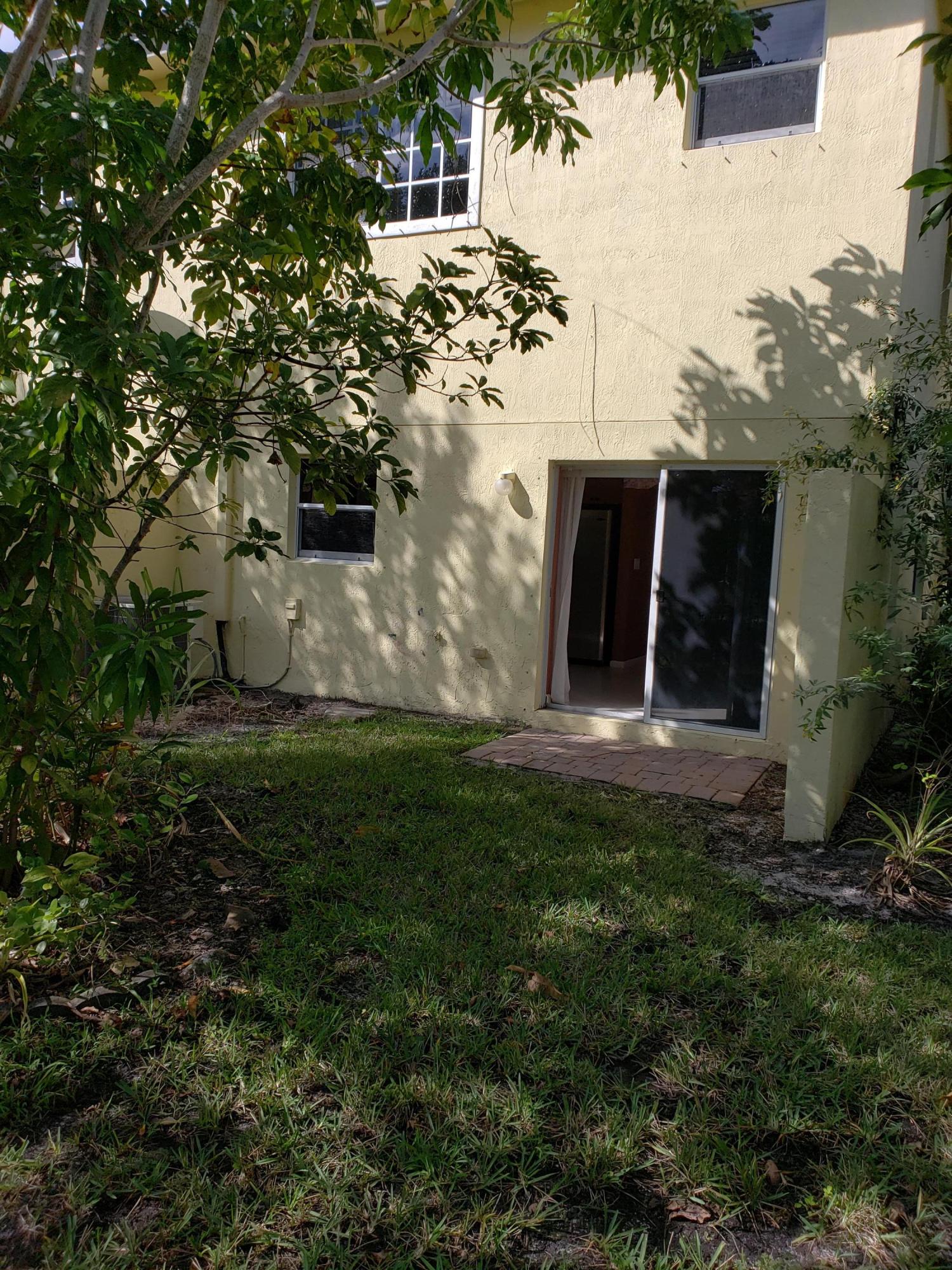 1119 Imperial Lake Road West Palm Beach, FL 33413 - Photo 17 of 19 Backyard